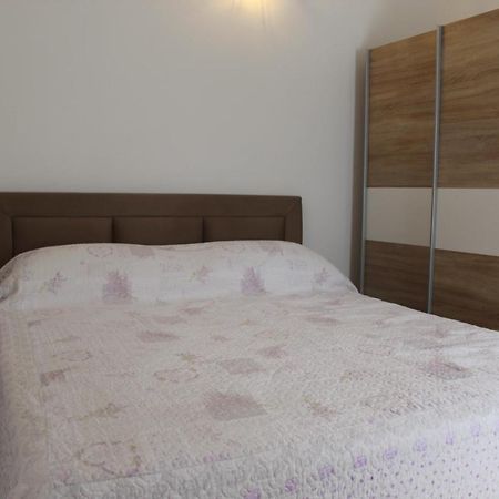 ביוגראד נה מורו Apartments Kekel מראה חיצוני תמונה
