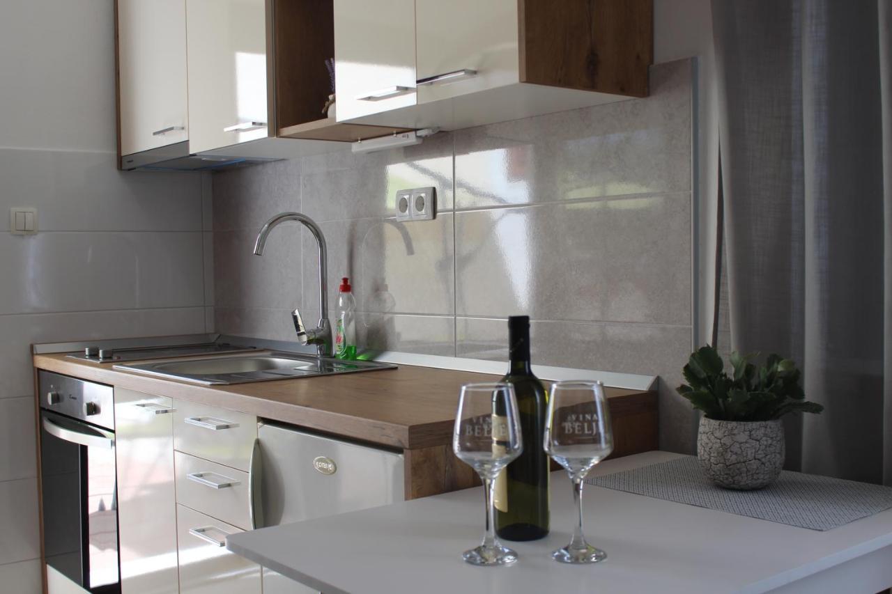 ביוגראד נה מורו Apartments Kekel מראה חיצוני תמונה