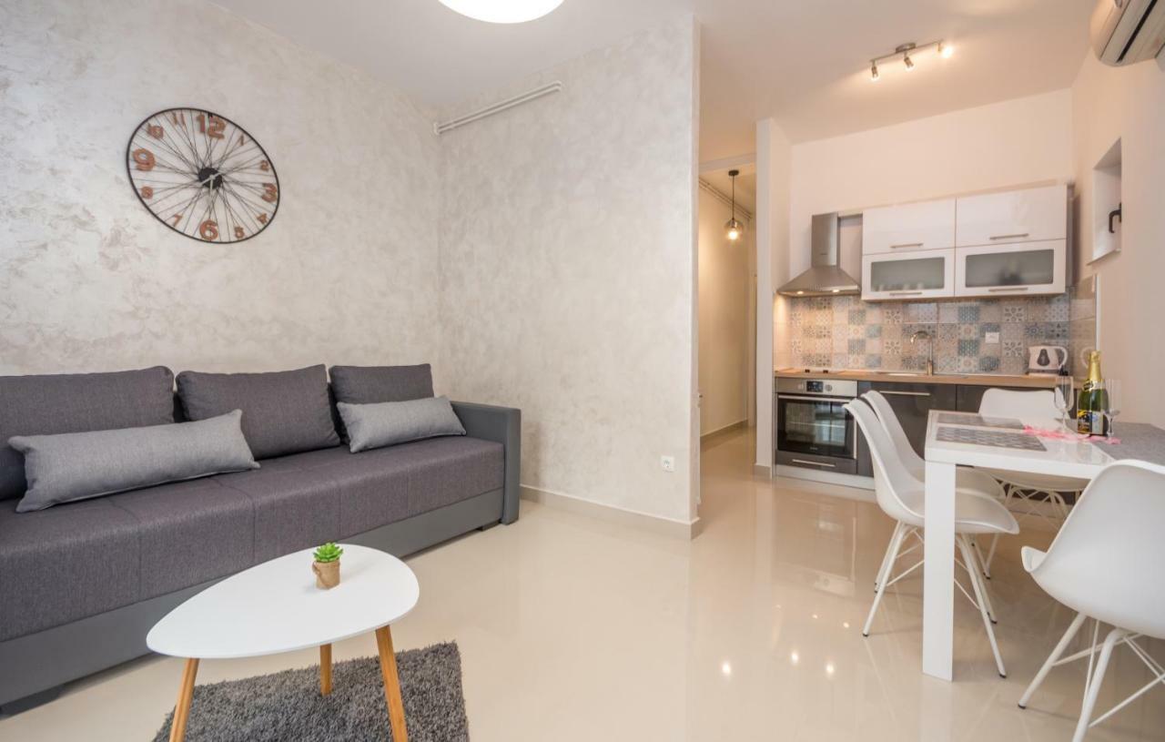 ביוגראד נה מורו Apartments Kekel מראה חיצוני תמונה